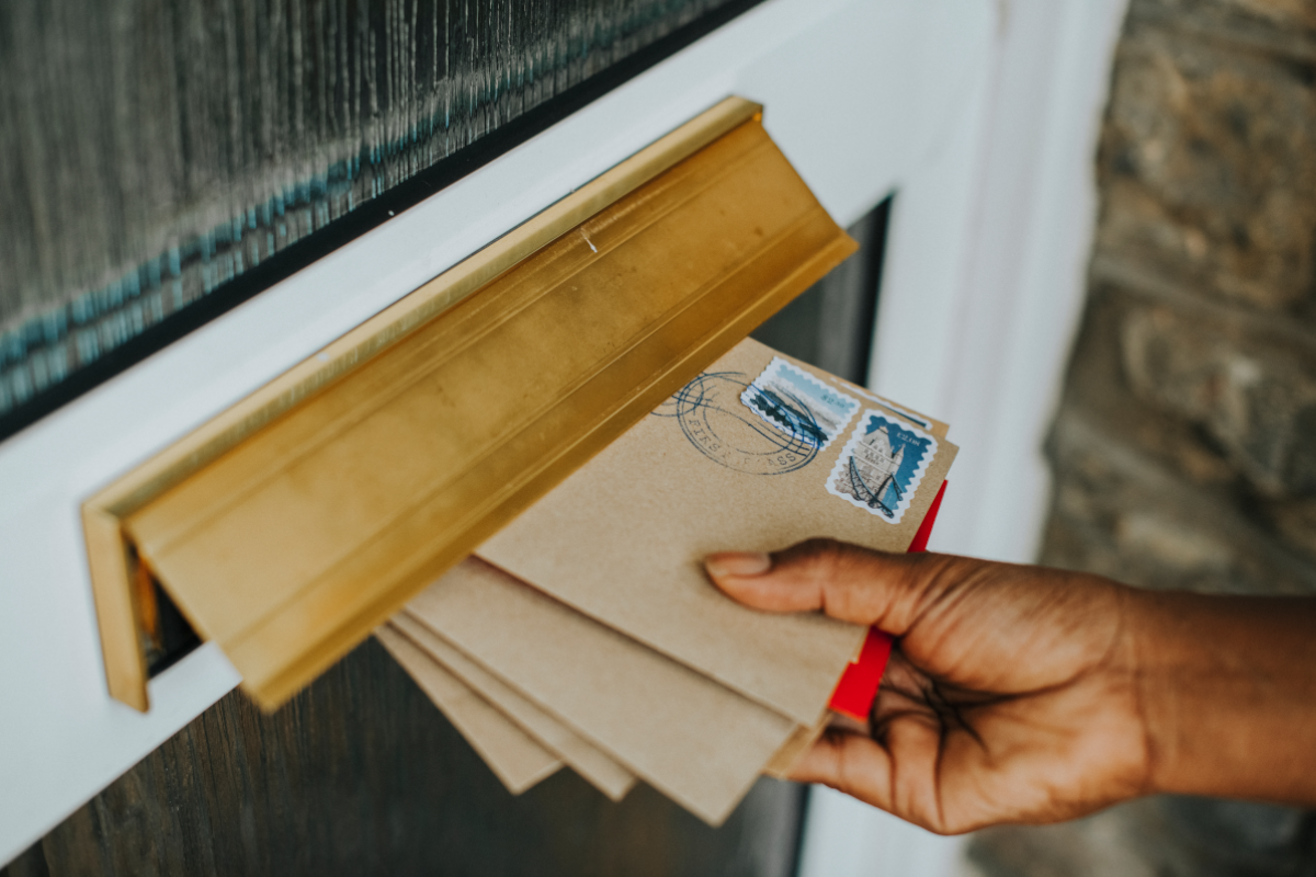 mail_1200x800px.png