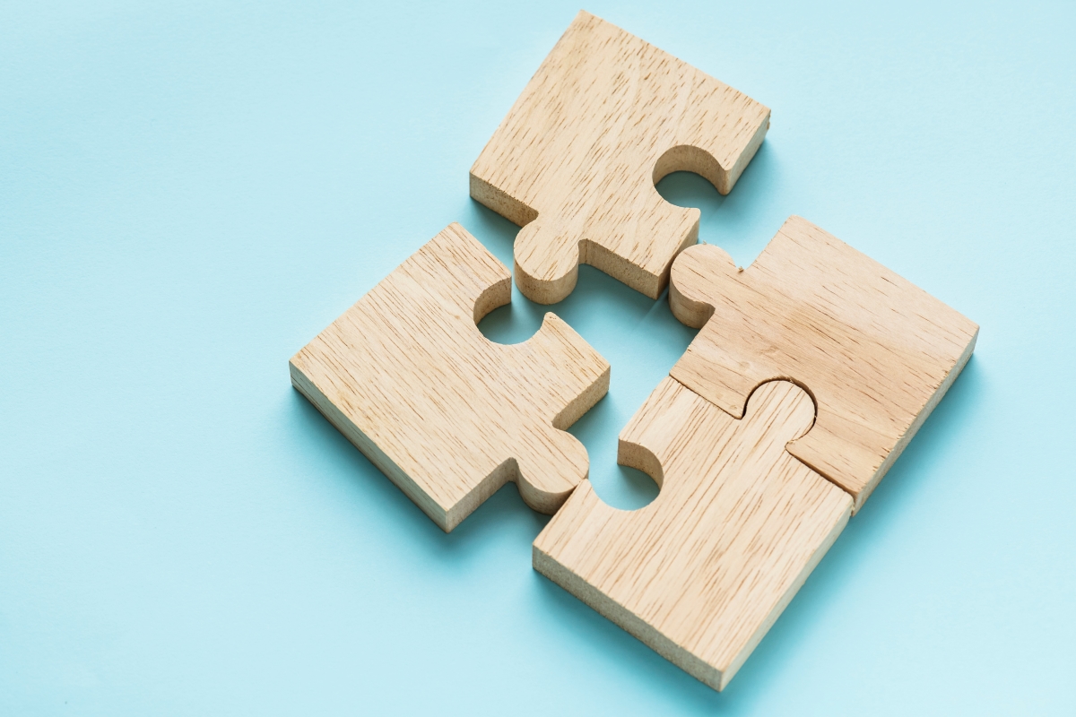 jigsaw-teamwork-concept-macro-shot_1200x800.jpg